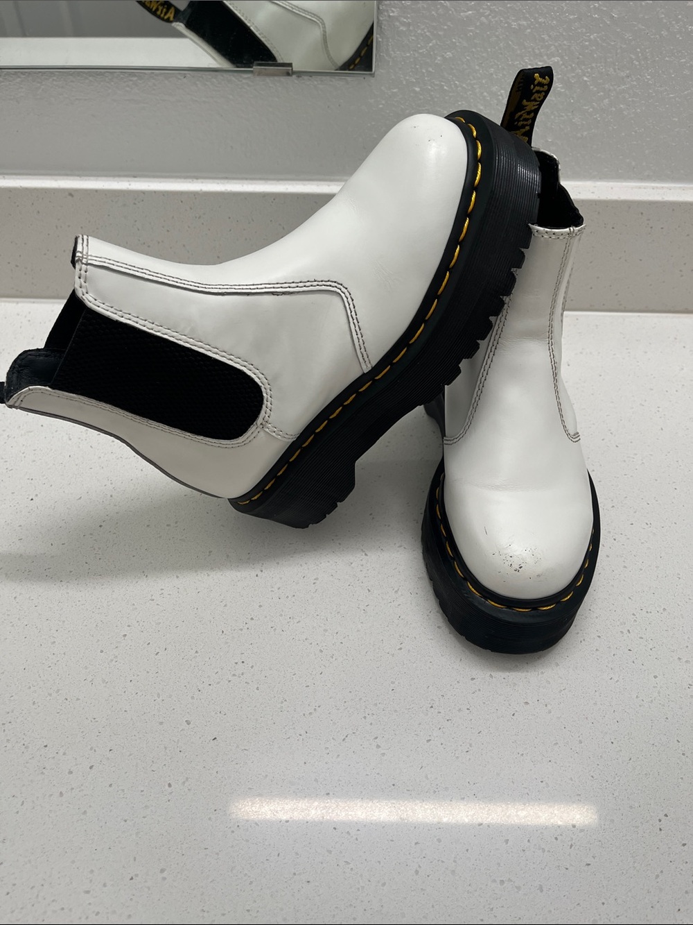 Dr. Martens White 2976 Smooth Leather Chelsea Boots - US Size 4 / UK 3
